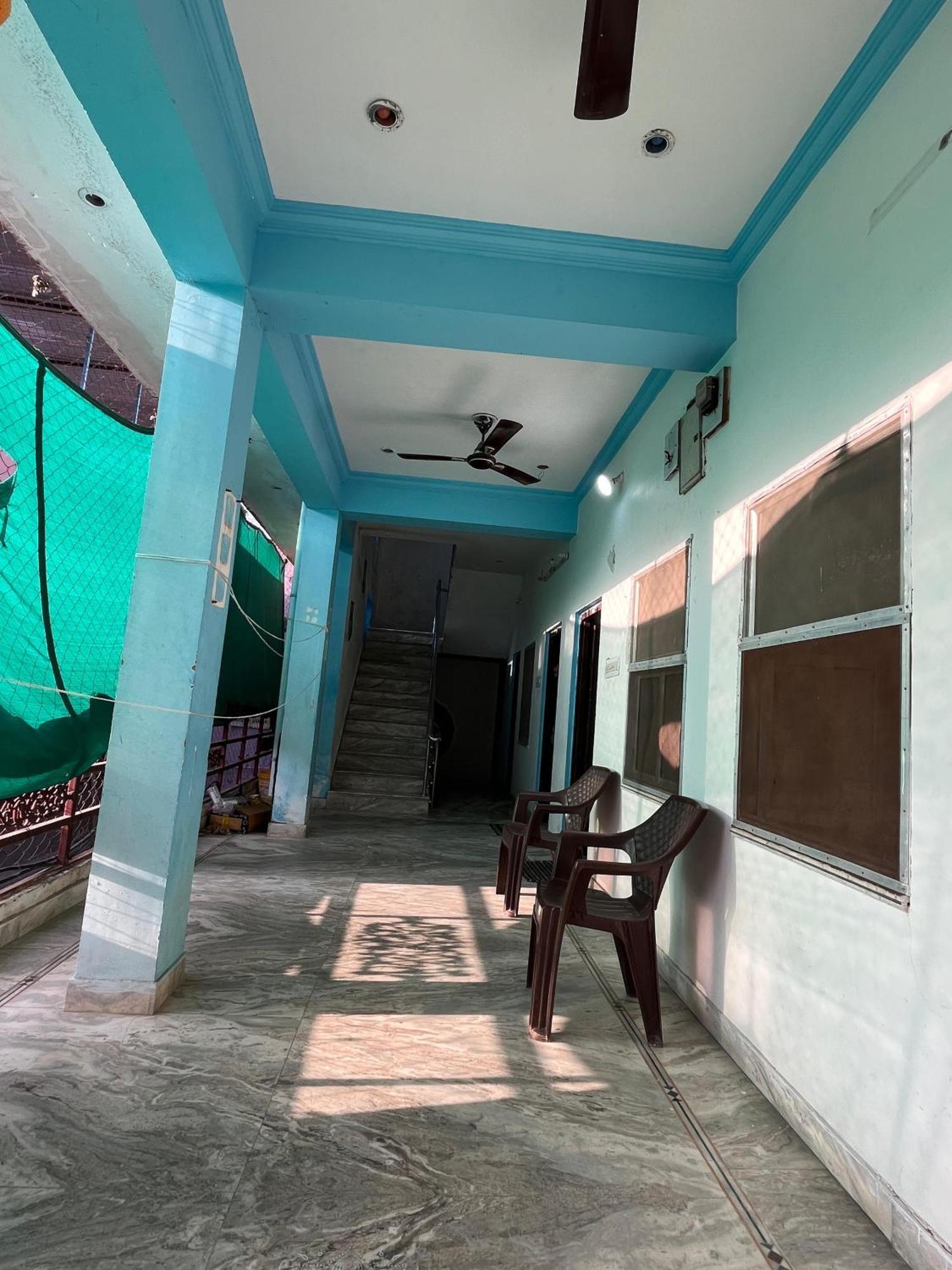 Hostel Monalisa Pushkar Bagian luar foto